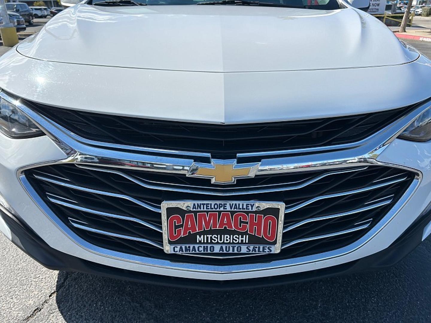 2024 white Chevrolet Malibu (1G1ZD5STXRF) with an 4-Cyl Turbo 1.5 Liter engine, Automatic CVT transmission, located at 412 Auto Vista Drive, Palmdale, 93551, (661) 945-0620, 34.592636, -118.136681- Photo#8