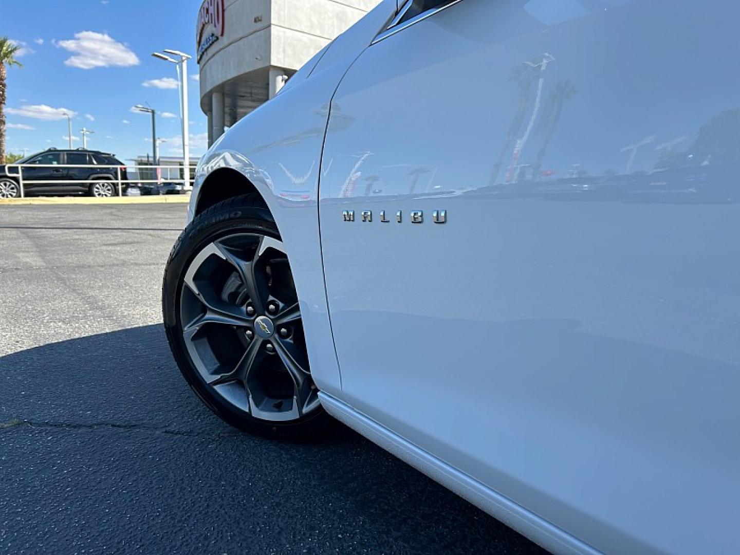 2024 white Chevrolet Malibu (1G1ZD5STXRF) with an 4-Cyl Turbo 1.5 Liter engine, Automatic CVT transmission, located at 412 Auto Vista Drive, Palmdale, 93551, (661) 945-0620, 34.592636, -118.136681- Photo#31