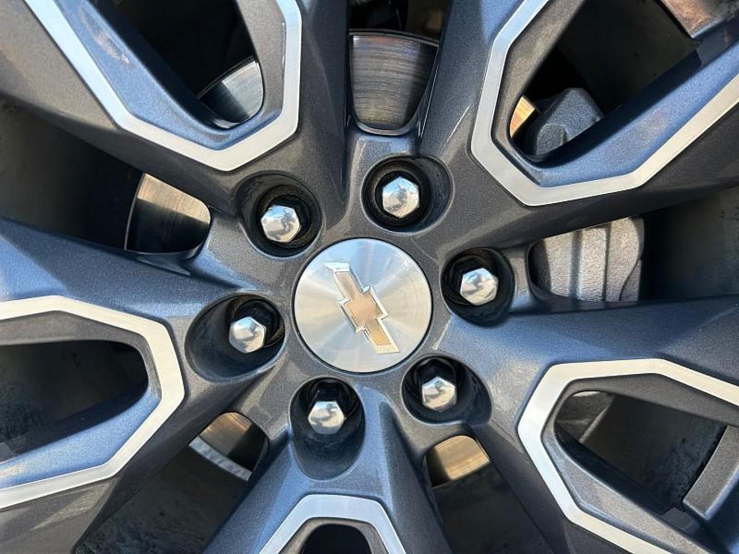 2024 BLACK Chevrolet Tahoe (1GNSCNKDXRR) with an 8-Cyl 5.3 Liter engine, Automatic 10-Spd transmission, located at 412 Auto Vista Drive, Palmdale, 93551, (661) 945-0620, 34.592636, -118.136681 - Photo#15