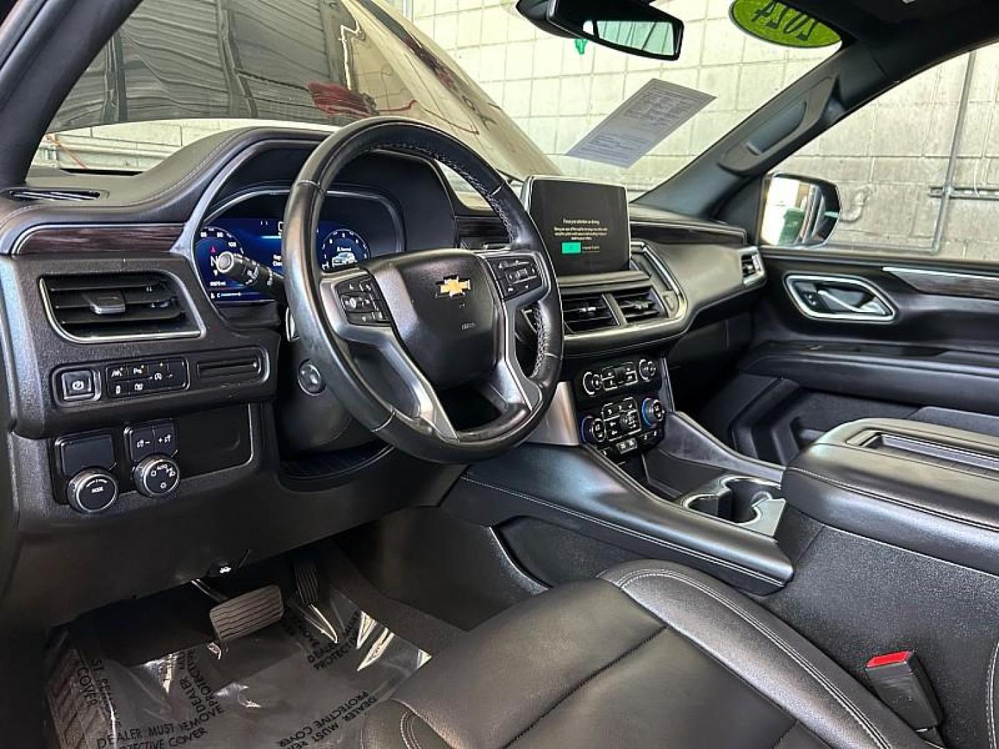 2024 BLACK Chevrolet Tahoe (1GNSCNKDXRR) with an 8-Cyl 5.3 Liter engine, Automatic 10-Spd transmission, located at 412 Auto Vista Drive, Palmdale, 93551, (661) 945-0620, 34.592636, -118.136681 - Photo#17