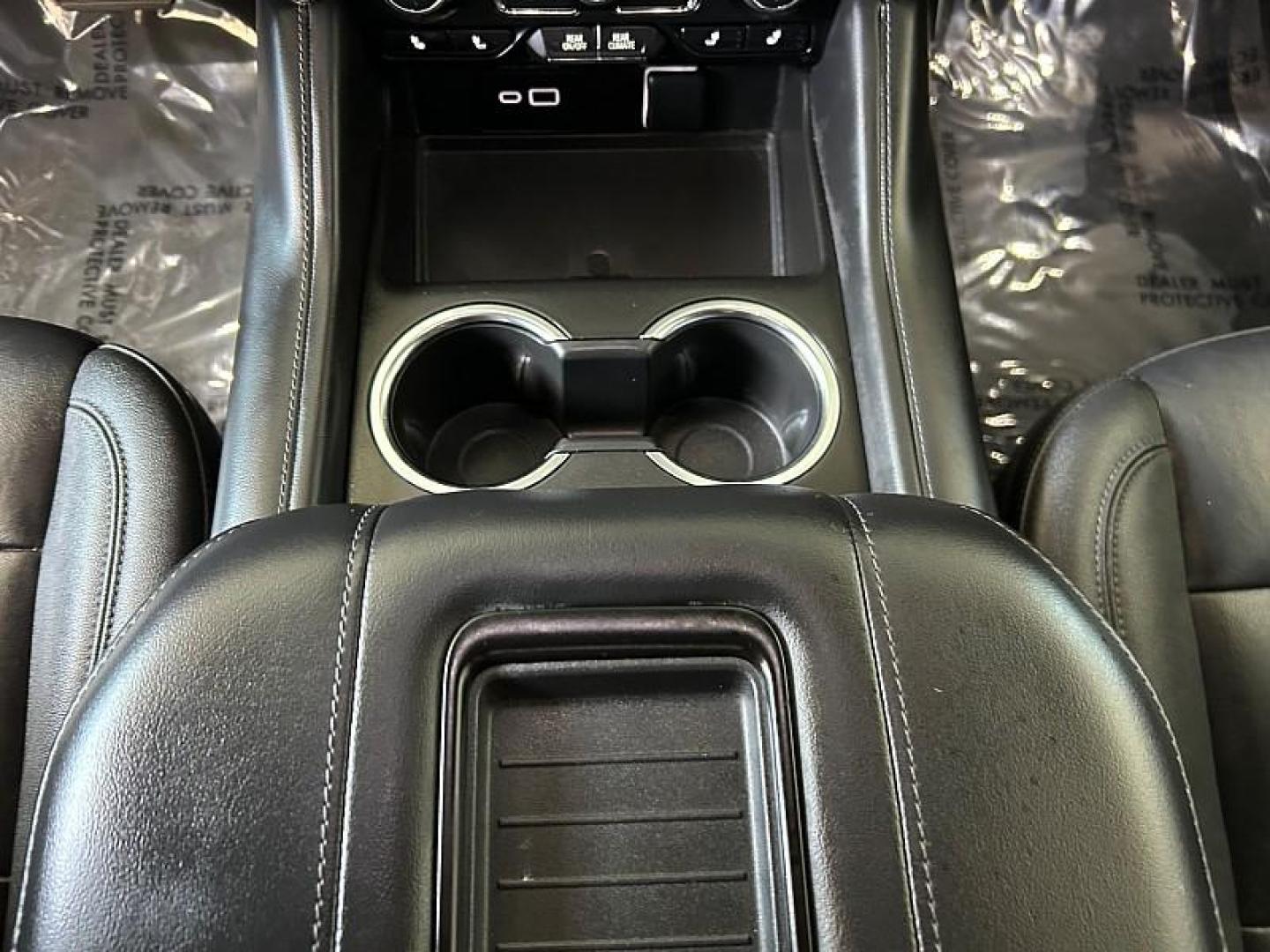 2024 BLACK Chevrolet Tahoe (1GNSCNKDXRR) with an 8-Cyl 5.3 Liter engine, Automatic 10-Spd transmission, located at 412 Auto Vista Drive, Palmdale, 93551, (661) 945-0620, 34.592636, -118.136681 - Photo#18