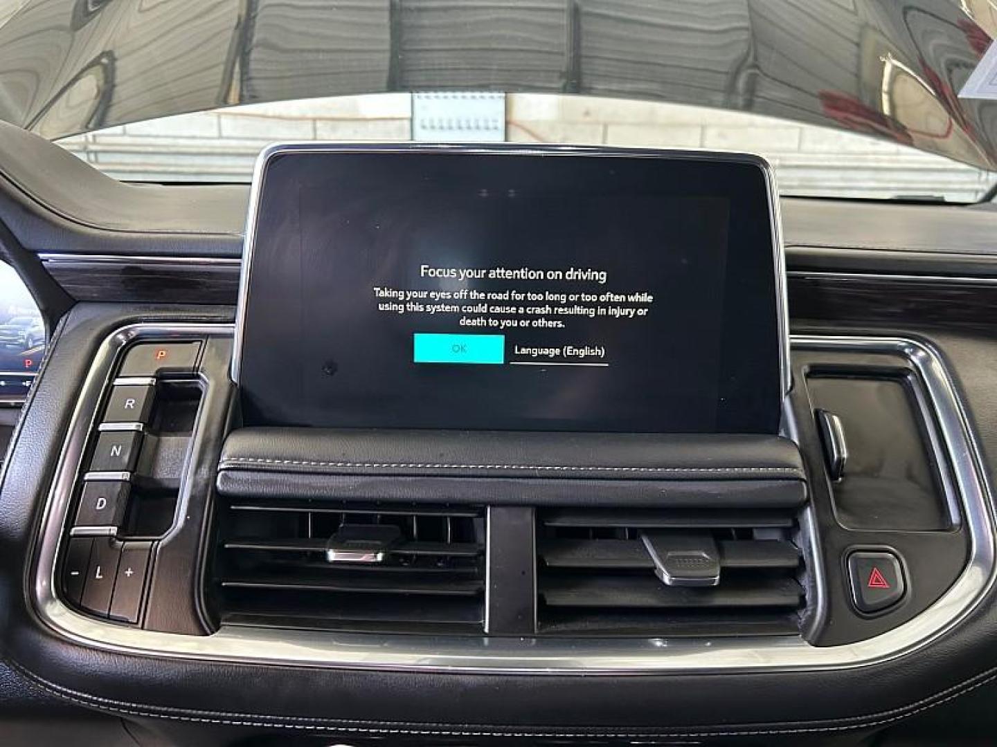 2024 BLACK Chevrolet Tahoe (1GNSCNKDXRR) with an 8-Cyl 5.3 Liter engine, Automatic 10-Spd transmission, located at 412 Auto Vista Drive, Palmdale, 93551, (661) 945-0620, 34.592636, -118.136681 - Photo#20