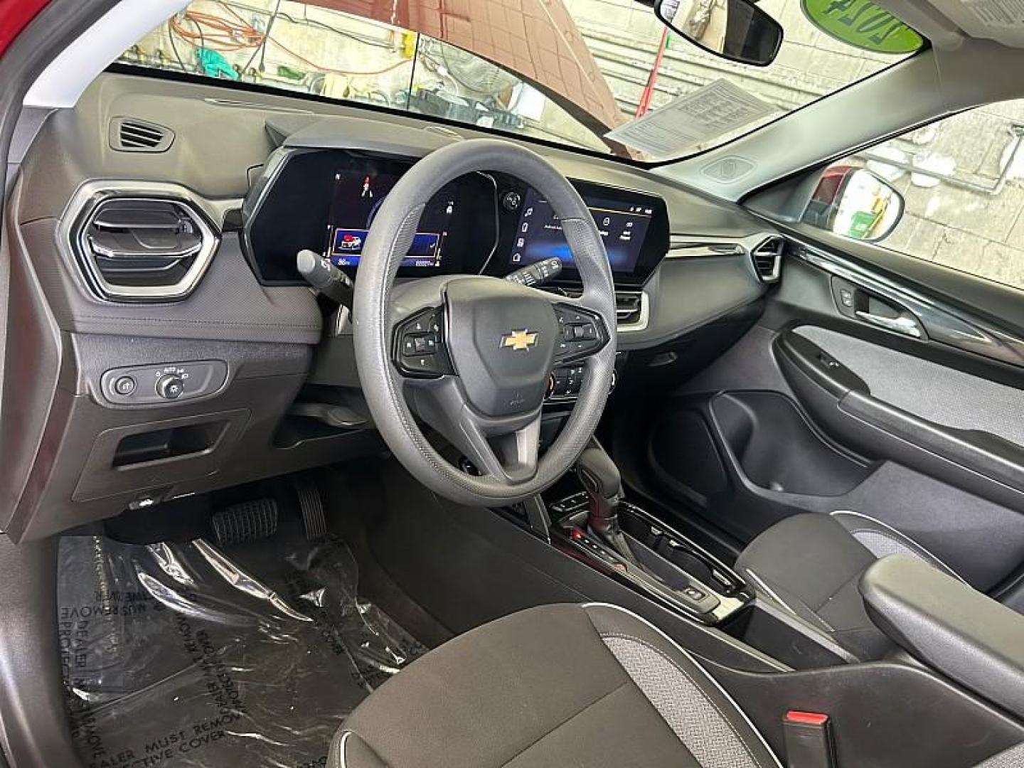 2024 RED Chevrolet Trailblazer (KL79MPS27RB) with an 3-Cyl Turbo 1.2 Liter engine, Automatic CVT transmission, located at 412 Auto Vista Drive, Palmdale, 93551, (661) 945-0620, 34.592636, -118.136681 - Photo#17