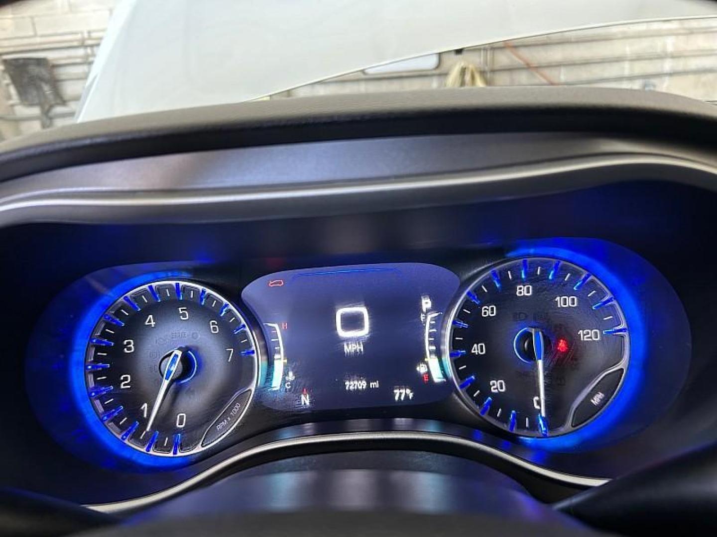 2024 SILVER Chrysler Pacifica (2C4RC1BG2RR) with an V6 3.6 Liter engine, Automatic 9-Spd transmission, located at 412 Auto Vista Drive, Palmdale, 93551, (661) 945-0620, 34.592636, -118.136681 - Photo#23