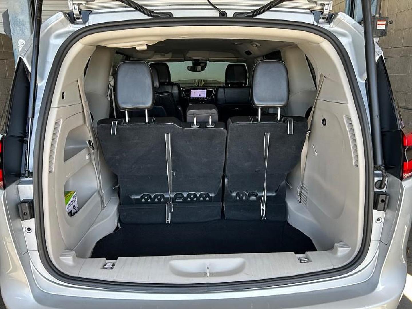 2024 SILVER Chrysler Pacifica (2C4RC1BG2RR) with an V6 3.6 Liter engine, Automatic 9-Spd transmission, located at 412 Auto Vista Drive, Palmdale, 93551, (661) 945-0620, 34.592636, -118.136681 - Photo#24