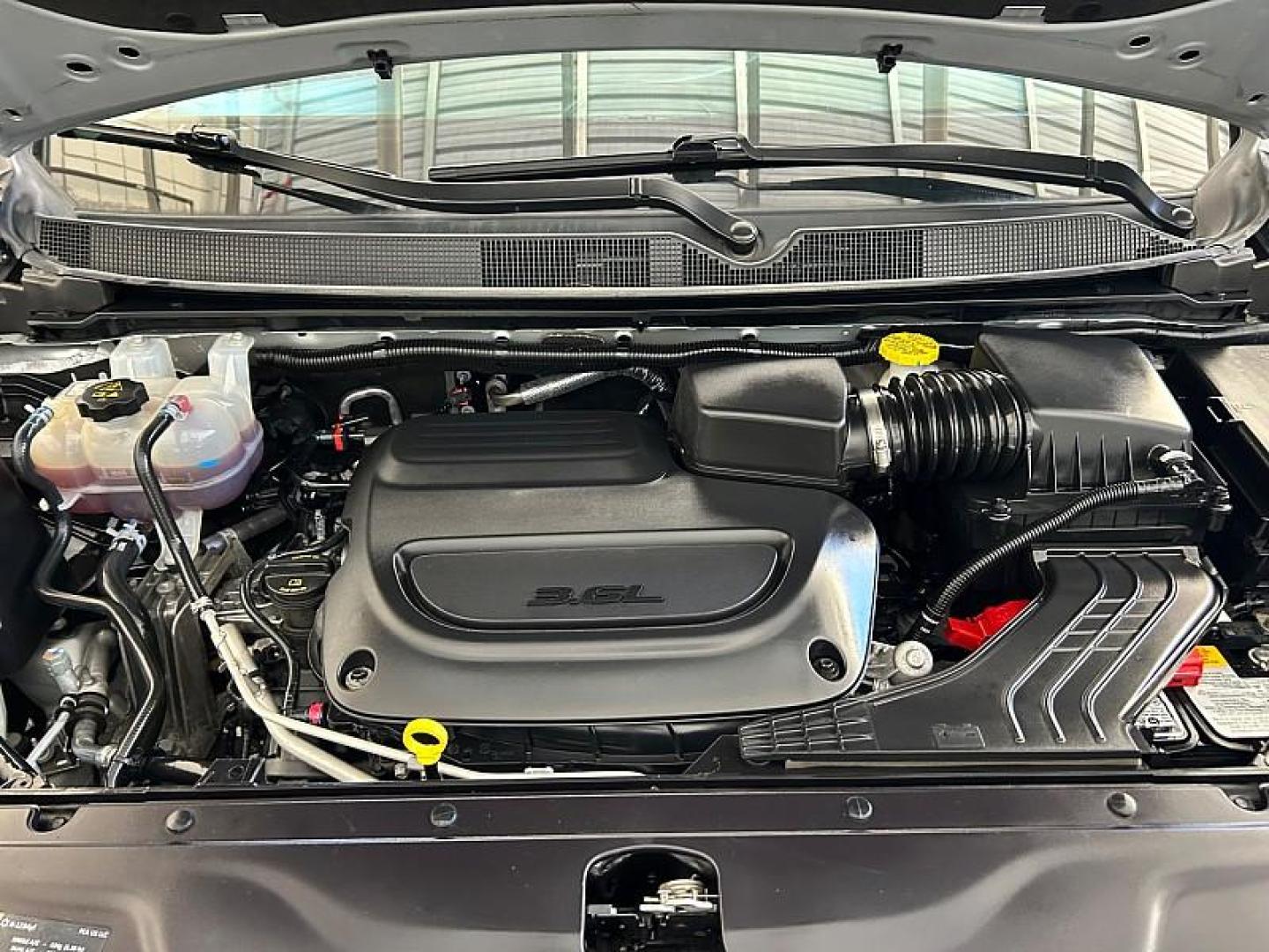 2024 SILVER Chrysler Pacifica (2C4RC1BG2RR) with an V6 3.6 Liter engine, Automatic 9-Spd transmission, located at 412 Auto Vista Drive, Palmdale, 93551, (661) 945-0620, 34.592636, -118.136681 - Photo#25