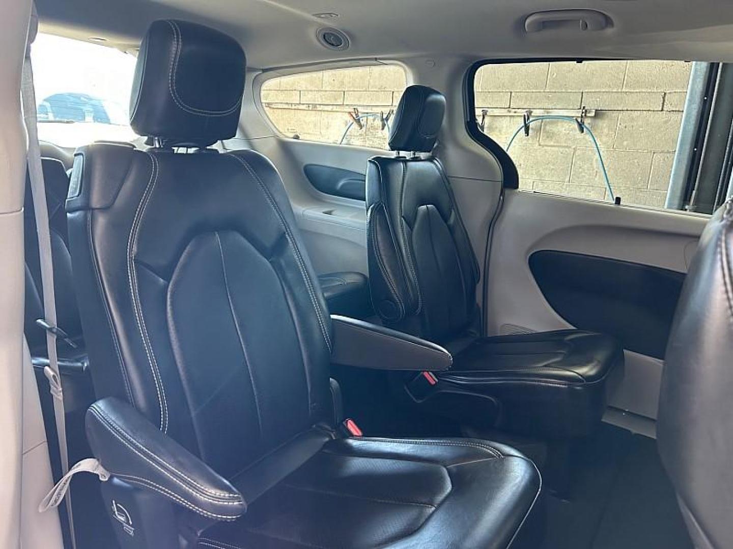 2024 SILVER Chrysler Pacifica (2C4RC1BG2RR) with an V6 3.6 Liter engine, Automatic 9-Spd transmission, located at 412 Auto Vista Drive, Palmdale, 93551, (661) 945-0620, 34.592636, -118.136681 - Photo#29