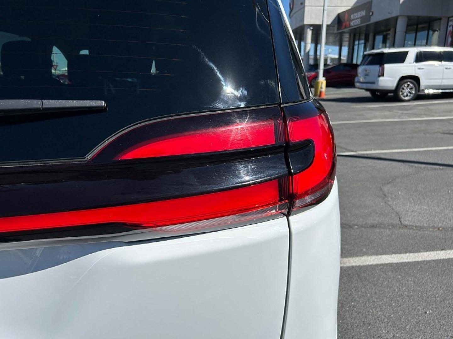 2024 WHITE Chrysler Pacifica (2C4RC1BGXRR) with an V6 3.6 Liter engine, Automatic 9-Spd transmission, located at 412 Auto Vista Drive, Palmdale, 93551, (661) 945-0620, 34.592636, -118.136681- Photo#12