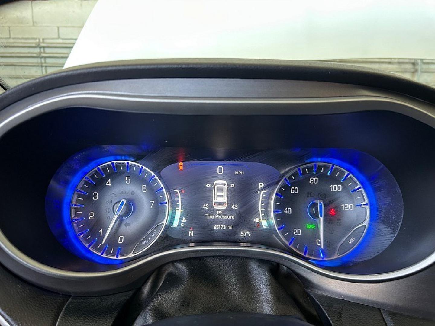 2024 WHITE Chrysler Pacifica (2C4RC1BGXRR) with an V6 3.6 Liter engine, Automatic 9-Spd transmission, located at 412 Auto Vista Drive, Palmdale, 93551, (661) 945-0620, 34.592636, -118.136681- Photo#22