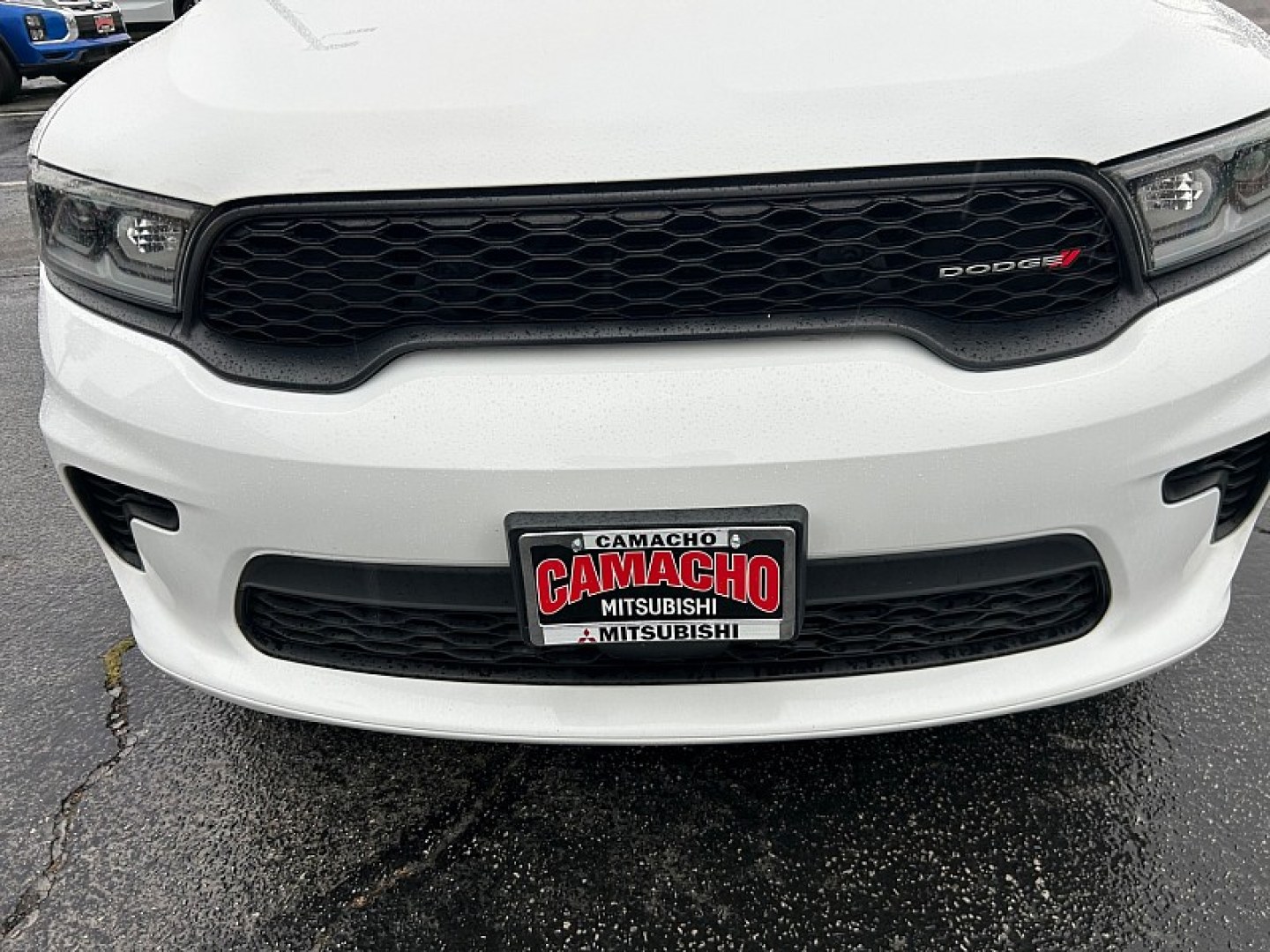 2024 WHITE /BLACK Dodge Durango (1C4RDHDG9RC) with an V6 3.6 Liter engine, Automatic 8-Spd transmission, located at 412 Auto Vista Drive, Palmdale, 93551, (661) 945-0620, 34.592636, -118.136681- Photo#5