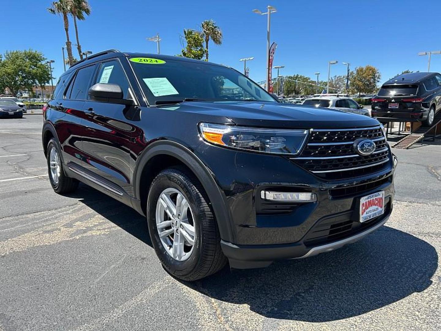 2024 BLACK Ford Explorer (1FMSK7DH1RG) with an 4-Cyl EcoBoost Turbo 2.3 Liter engine, Automatic 10-Spd transmission, located at 412 Auto Vista Drive, Palmdale, 93551, (661) 945-0620, 34.592636, -118.136681 - Photo#0