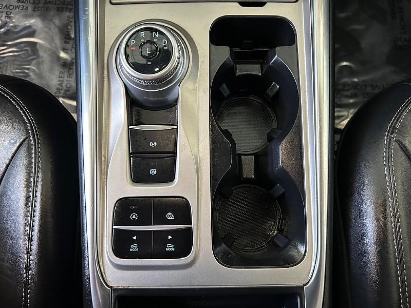 2024 BLACK Ford Explorer (1FMSK7DH1RG) with an 4-Cyl EcoBoost Turbo 2.3 Liter engine, Automatic 10-Spd transmission, located at 412 Auto Vista Drive, Palmdale, 93551, (661) 945-0620, 34.592636, -118.136681 - Photo#20