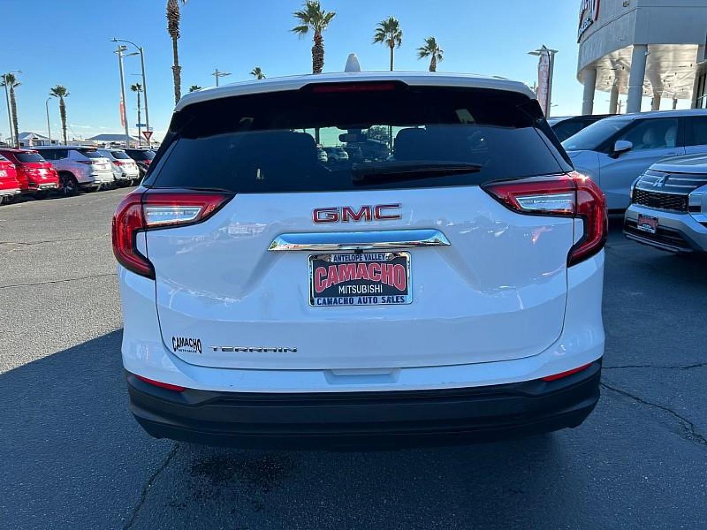 2024 WHITE GMC Terrain (3GKALMEG7RL) with an 4-Cyl Turbo 1.5 Liter engine, Automatic 9-Spd transmission, located at 412 Auto Vista Drive, Palmdale, 93551, (661) 945-0620, 34.592636, -118.136681 - Photo#3