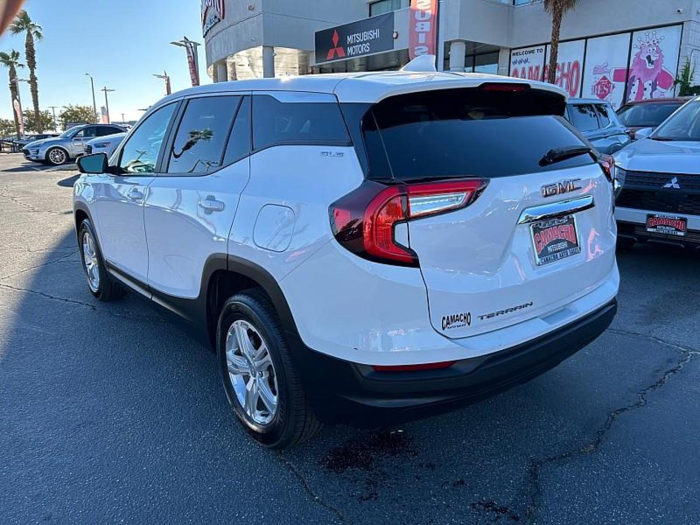 2024 WHITE GMC Terrain (3GKALMEG7RL) with an 4-Cyl Turbo 1.5 Liter engine, Automatic 9-Spd transmission, located at 412 Auto Vista Drive, Palmdale, 93551, (661) 945-0620, 34.592636, -118.136681 - Photo#4