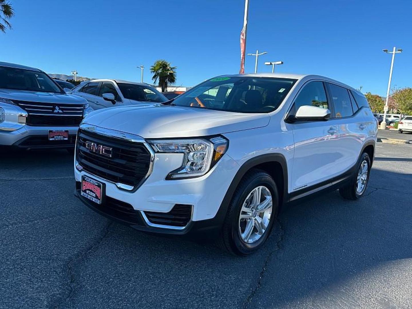 2024 WHITE GMC Terrain (3GKALMEG7RL) with an 4-Cyl Turbo 1.5 Liter engine, Automatic 9-Spd transmission, located at 412 Auto Vista Drive, Palmdale, 93551, (661) 945-0620, 34.592636, -118.136681 - Photo#6
