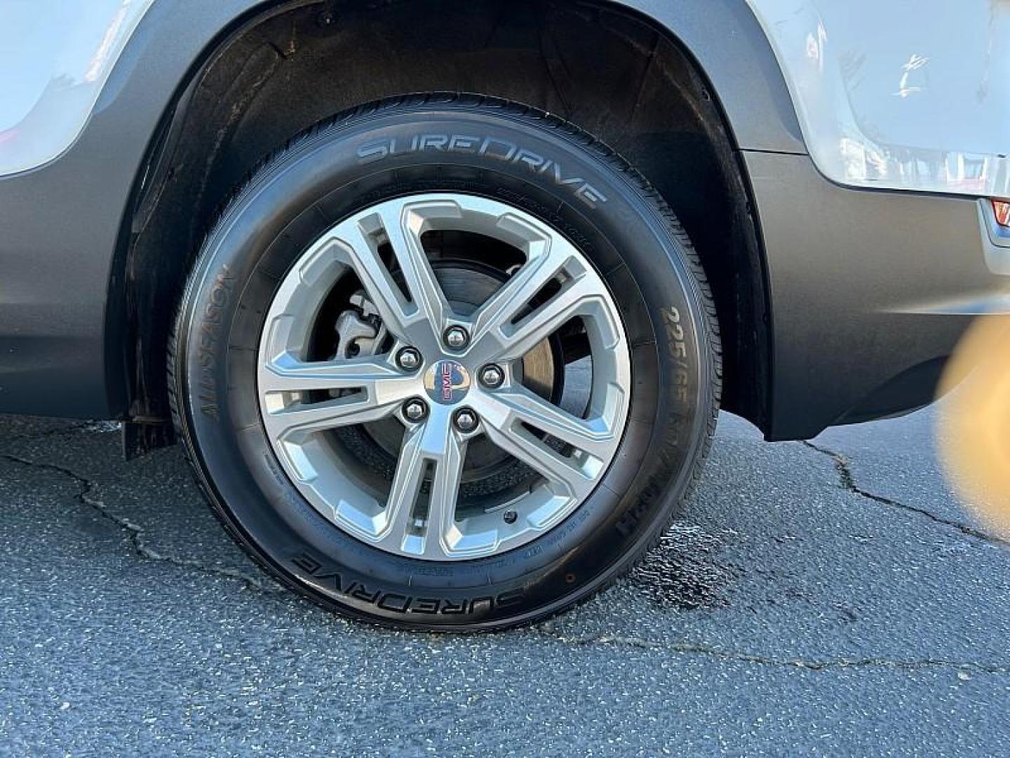 2024 WHITE GMC Terrain (3GKALMEG7RL) with an 4-Cyl Turbo 1.5 Liter engine, Automatic 9-Spd transmission, located at 412 Auto Vista Drive, Palmdale, 93551, (661) 945-0620, 34.592636, -118.136681 - Photo#13