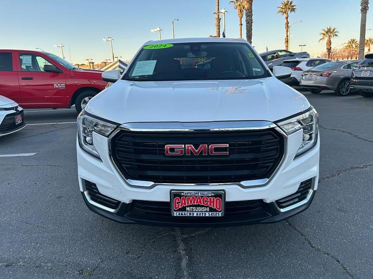 2024 WHITE GMC Terrain (3GKALMEG0RL) with an 4-Cyl Turbo 1.5 Liter engine, Automatic 9-Spd transmission, located at 412 Auto Vista Drive, Palmdale, 93551, (661) 945-0620, 34.592636, -118.136681 - Photo#2