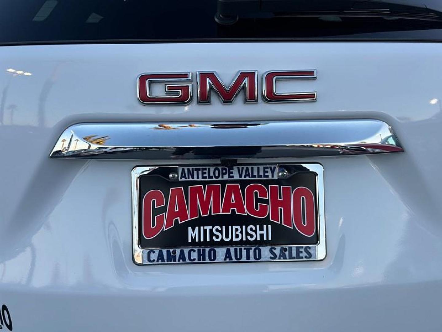 2024 WHITE GMC Terrain (3GKALMEG0RL) with an 4-Cyl Turbo 1.5 Liter engine, Automatic 9-Spd transmission, located at 412 Auto Vista Drive, Palmdale, 93551, (661) 945-0620, 34.592636, -118.136681 - Photo#11