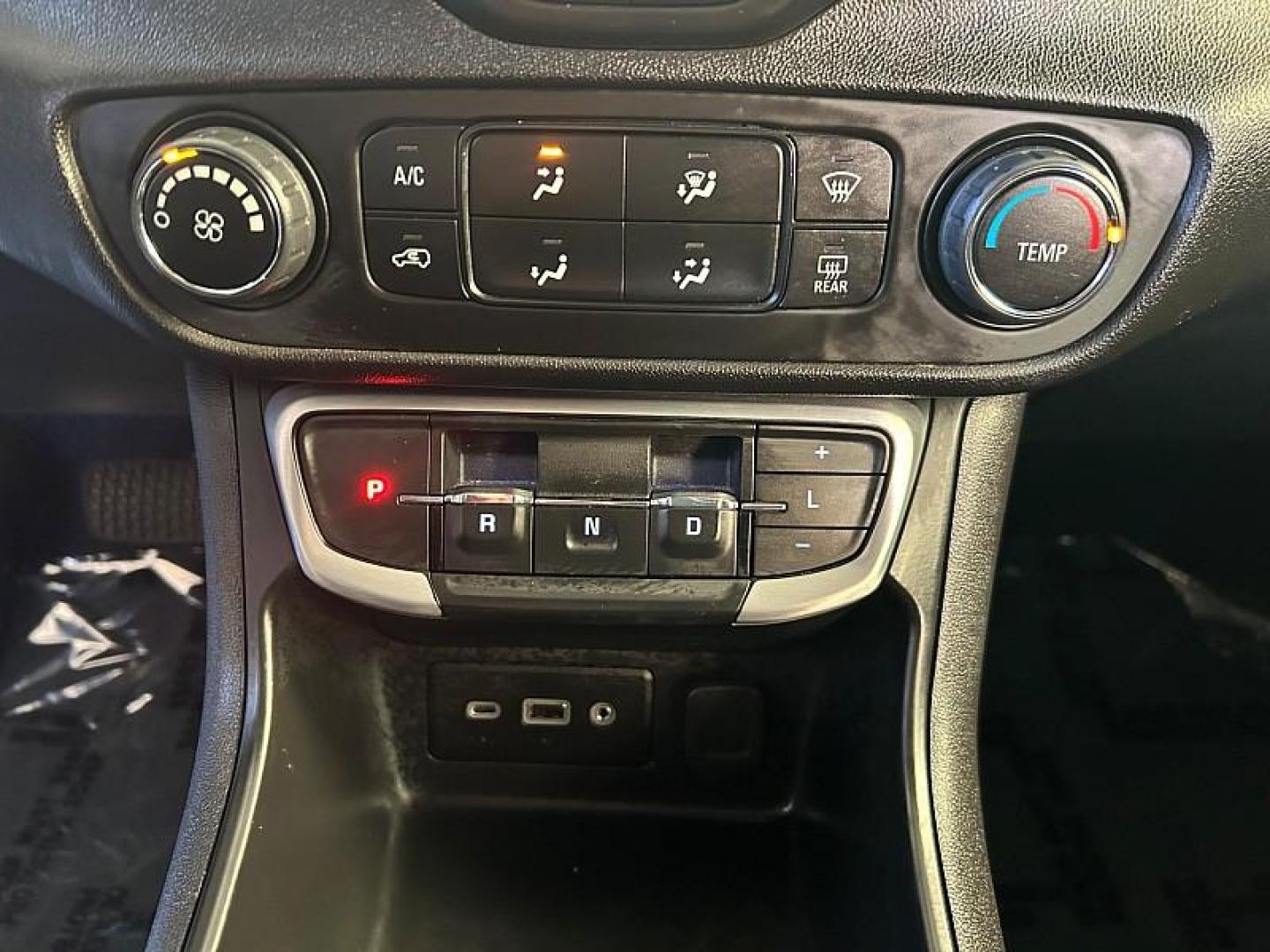 2024 WHITE GMC Terrain (3GKALMEG0RL) with an 4-Cyl Turbo 1.5 Liter engine, Automatic 9-Spd transmission, located at 412 Auto Vista Drive, Palmdale, 93551, (661) 945-0620, 34.592636, -118.136681 - Photo#23