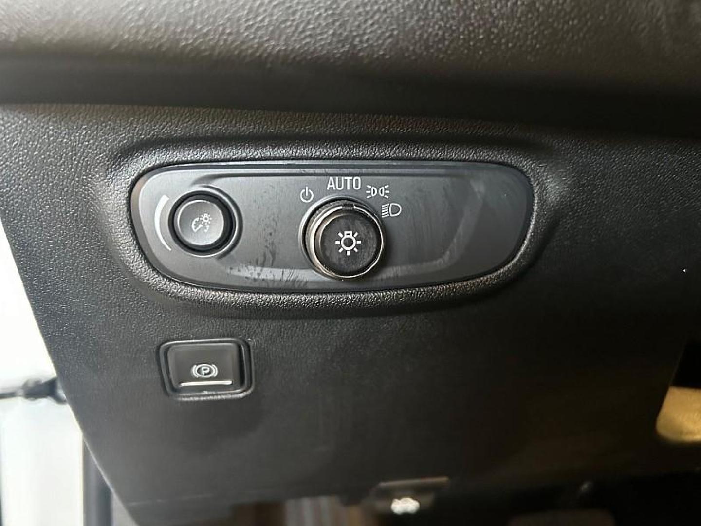 2024 WHITE GMC Terrain (3GKALMEG0RL) with an 4-Cyl Turbo 1.5 Liter engine, Automatic 9-Spd transmission, located at 412 Auto Vista Drive, Palmdale, 93551, (661) 945-0620, 34.592636, -118.136681 - Photo#26