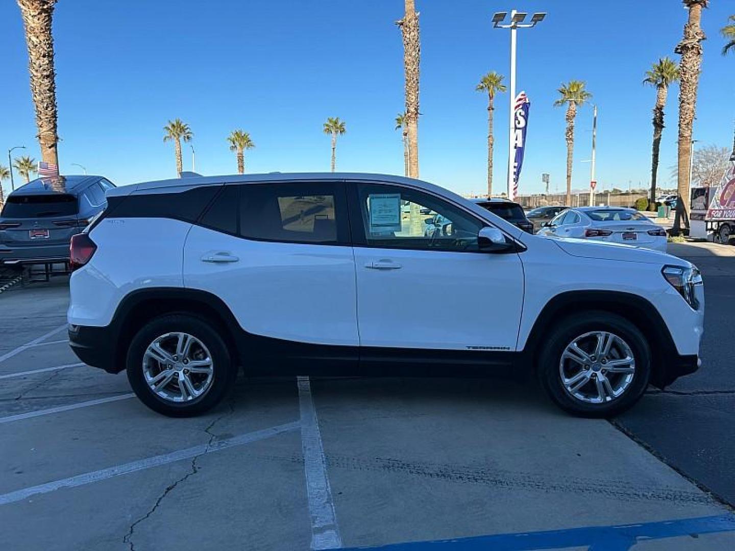 2024 WHITE GMC Terrain (3GKALMEG8RL) with an 4-Cyl Turbo 1.5 Liter engine, Automatic 9-Spd transmission, located at 412 Auto Vista Drive, Palmdale, 93551, (661) 945-0620, 34.592636, -118.136681- Photo#2