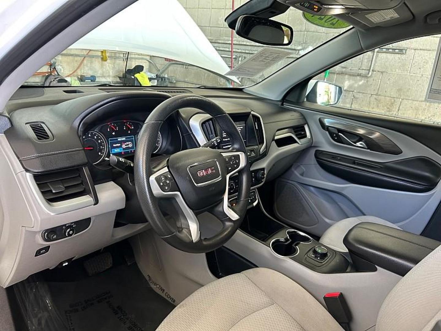 2024 WHITE GMC Terrain (3GKALMEG8RL) with an 4-Cyl Turbo 1.5 Liter engine, Automatic 9-Spd transmission, located at 412 Auto Vista Drive, Palmdale, 93551, (661) 945-0620, 34.592636, -118.136681- Photo#18
