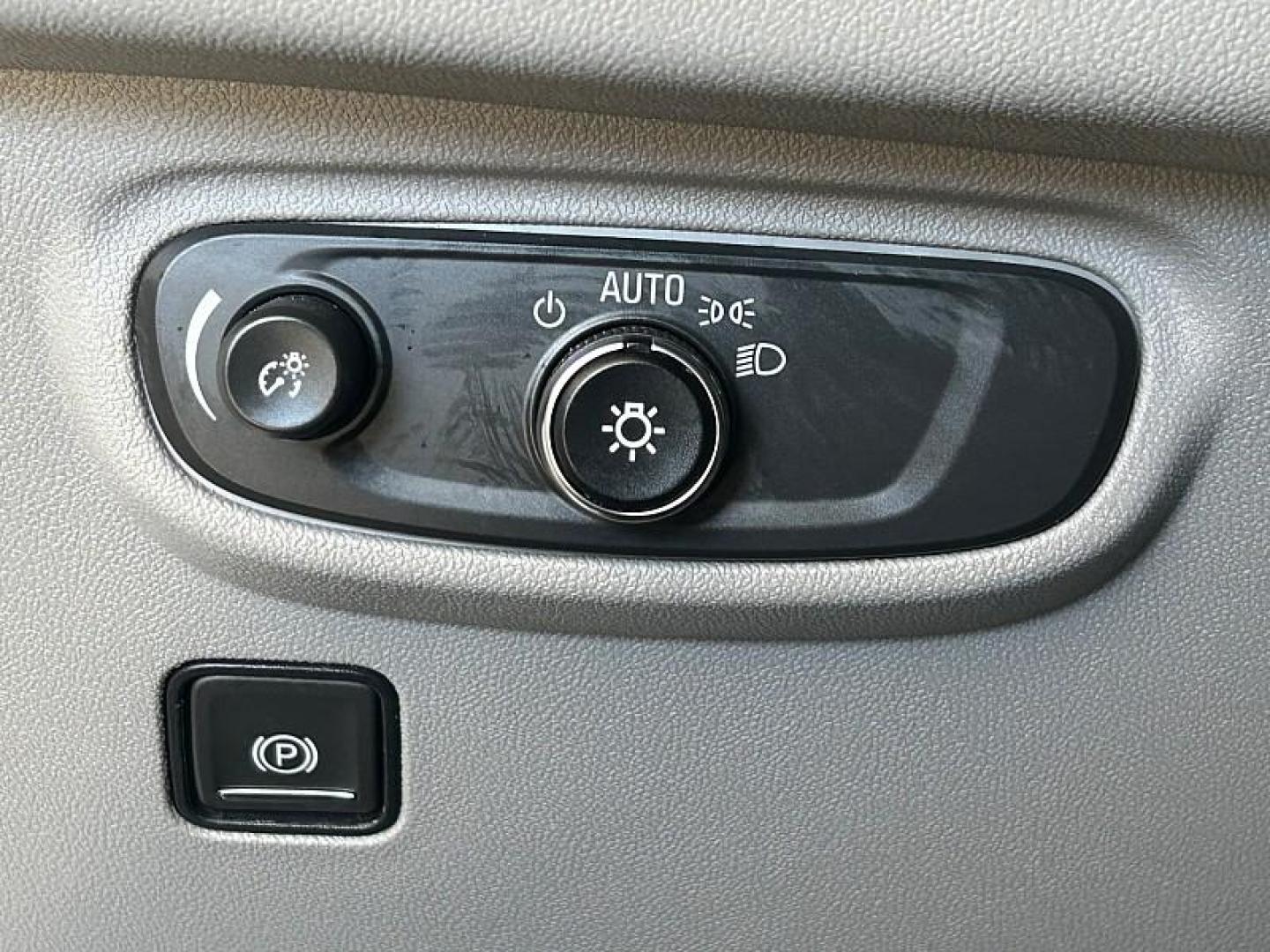 2024 WHITE GMC Terrain (3GKALMEG8RL) with an 4-Cyl Turbo 1.5 Liter engine, Automatic 9-Spd transmission, located at 412 Auto Vista Drive, Palmdale, 93551, (661) 945-0620, 34.592636, -118.136681- Photo#31