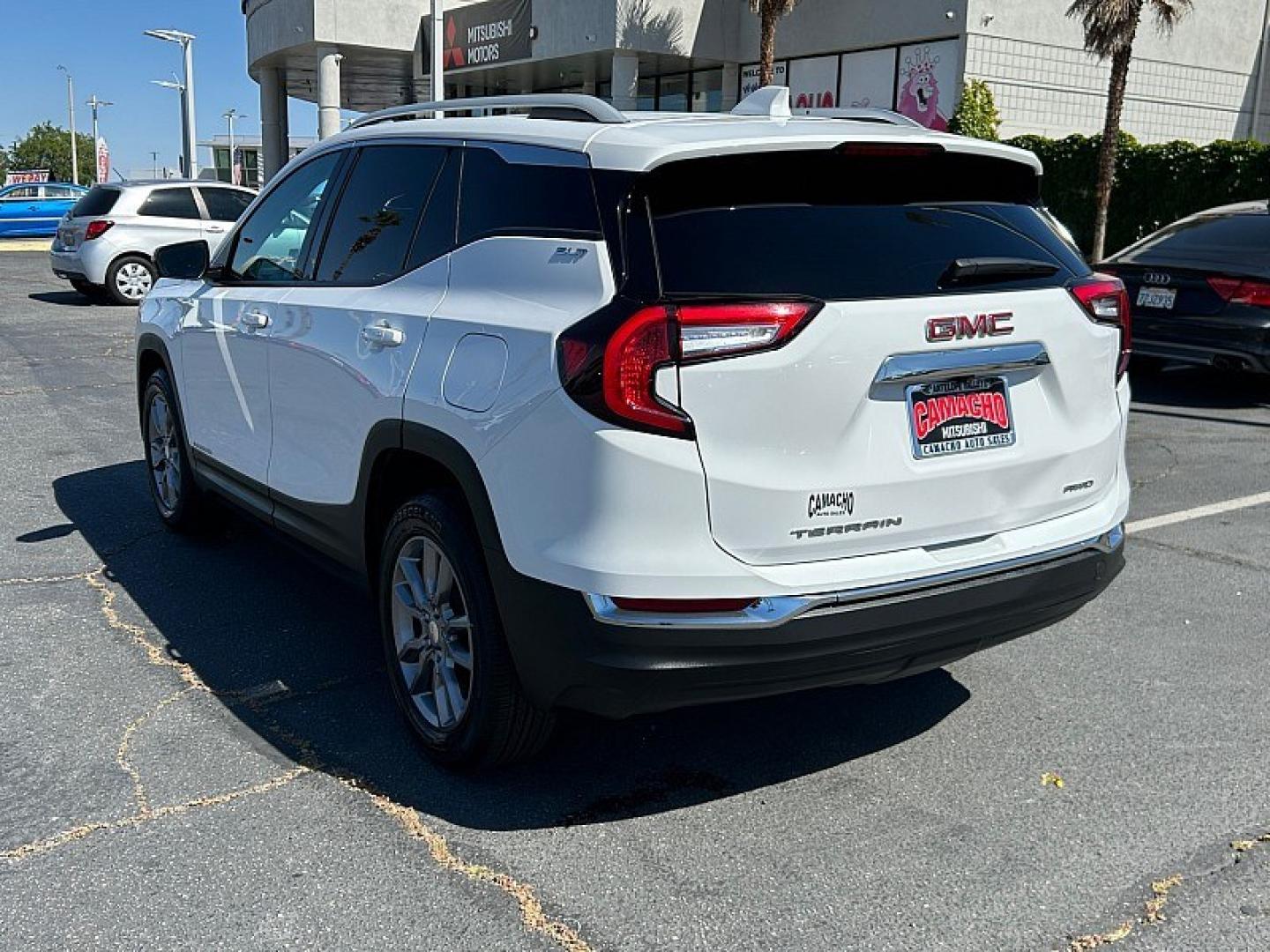 2024 WHITE GMC Terrain (3GKALVEG4RL) with an 4-Cyl Turbo 1.5 Liter engine, Automatic 9-Spd transmission, located at 412 Auto Vista Drive, Palmdale, 93551, (661) 945-0620, 34.592636, -118.136681- Photo#4