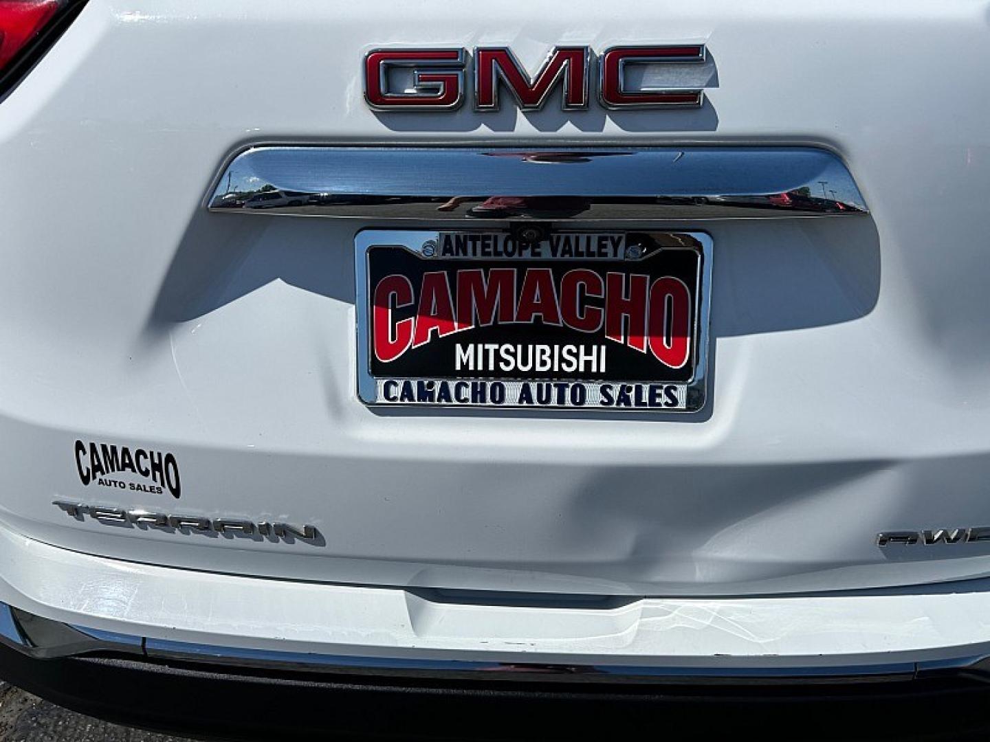 2024 WHITE GMC Terrain (3GKALVEG4RL) with an 4-Cyl Turbo 1.5 Liter engine, Automatic 9-Spd transmission, located at 412 Auto Vista Drive, Palmdale, 93551, (661) 945-0620, 34.592636, -118.136681- Photo#16