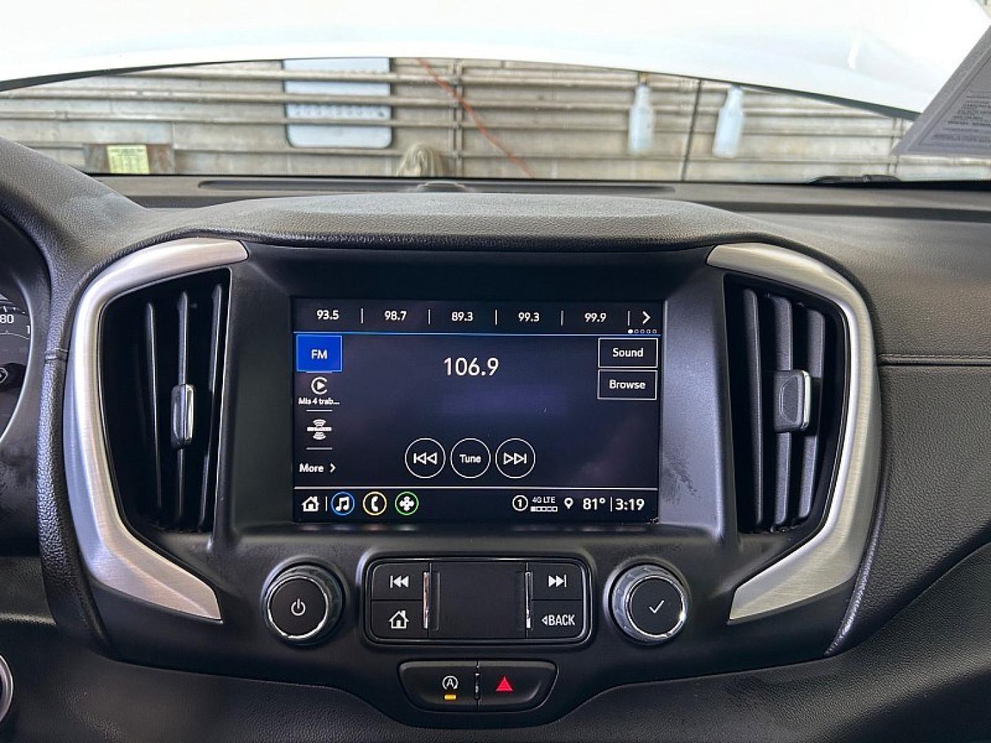 2024 WHITE GMC Terrain (3GKALVEG4RL) with an 4-Cyl Turbo 1.5 Liter engine, Automatic 9-Spd transmission, located at 412 Auto Vista Drive, Palmdale, 93551, (661) 945-0620, 34.592636, -118.136681- Photo#25