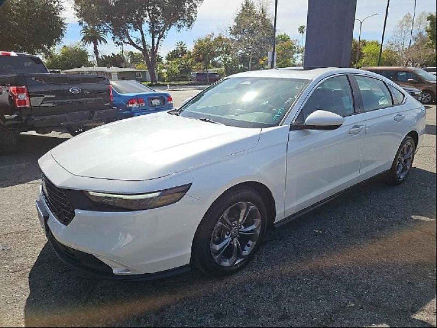 2024 WHITE Honda Accord Sedan (1HGCY1F34RA) with an 4-Cyl Turbo 1.5 Liter engine, Automatic CVT transmission, located at 412 Auto Vista Drive, Palmdale, 93551, (661) 945-0620, 34.592636, -118.136681 - Photo#0