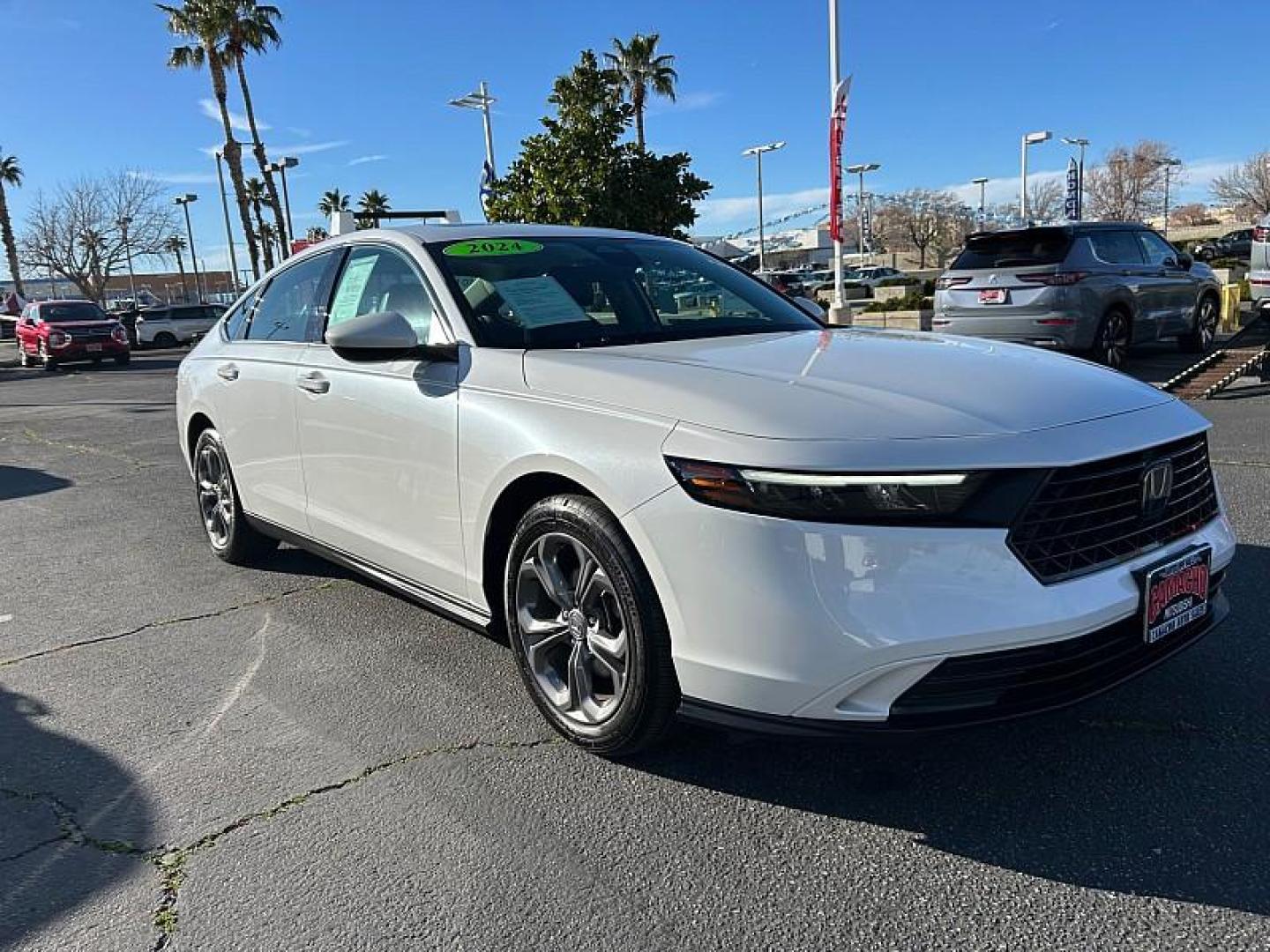 2024 WHITE Honda Accord Sedan (1HGCY1F34RA) with an 4-Cyl Turbo 1.5 Liter engine, Automatic CVT transmission, located at 412 Auto Vista Drive, Palmdale, 93551, (661) 945-0620, 34.592636, -118.136681 - Photo#4