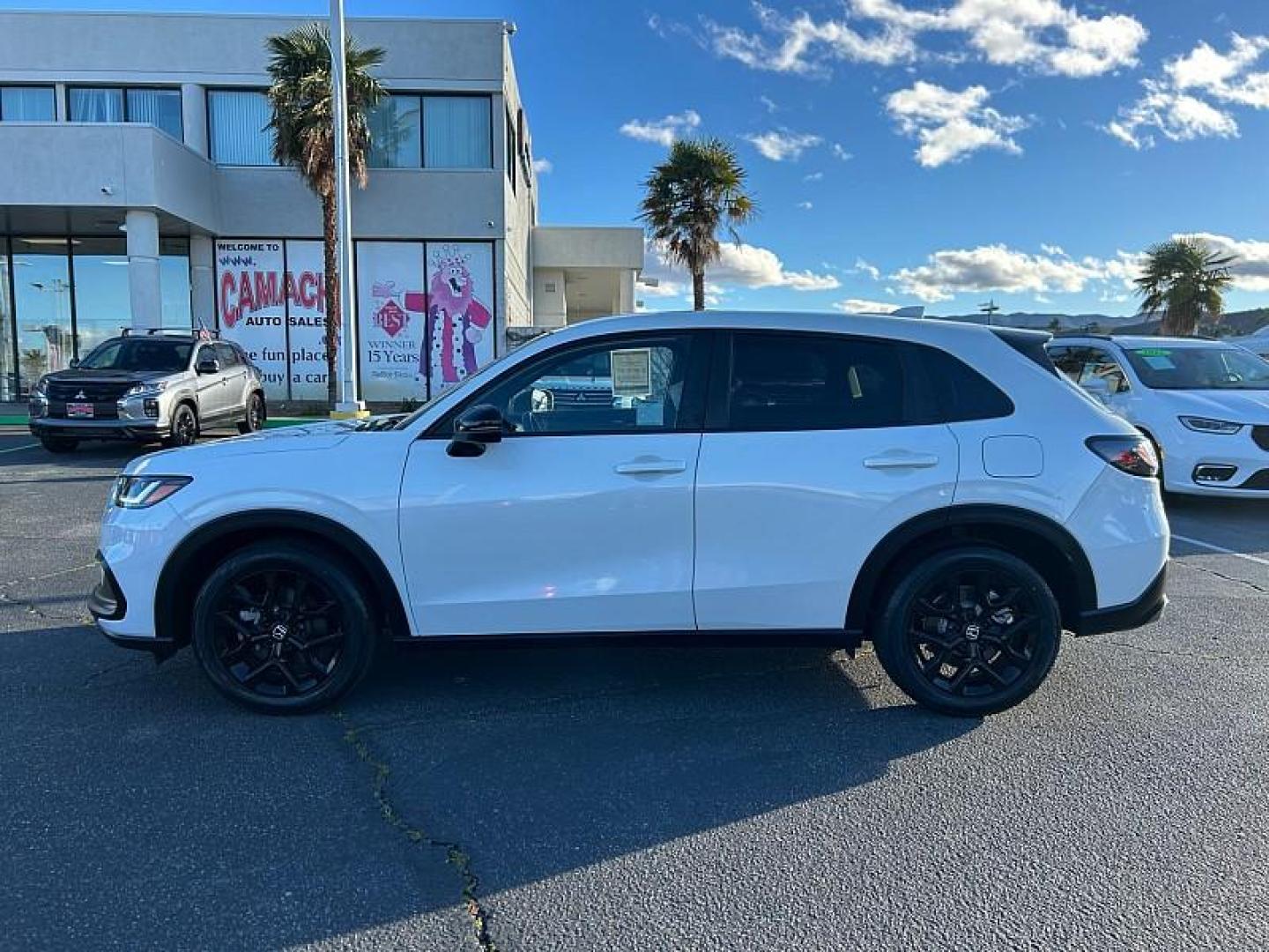 2024 WHITE Honda HR-V (3CZRZ2H5XRM) with an 4-Cyl 2.0 Liter engine, Automatic CVT transmission, located at 412 Auto Vista Drive, Palmdale, 93551, (661) 945-0620, 34.592636, -118.136681 - Photo#2