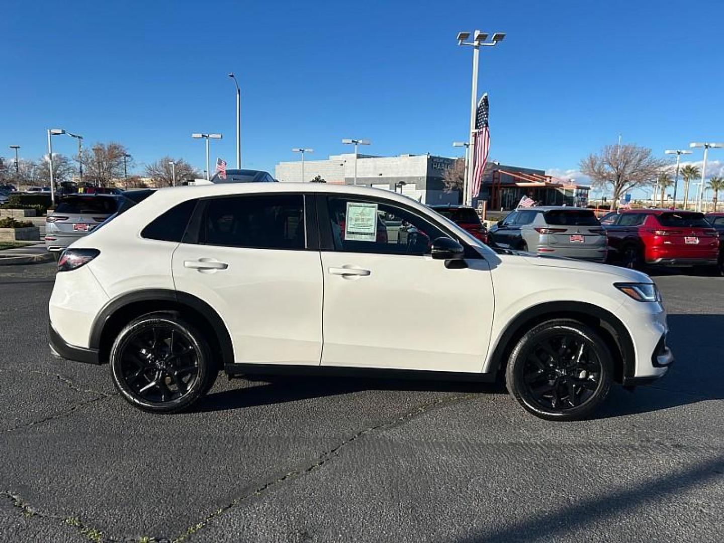 2024 WHITE Honda HR-V (3CZRZ2H5XRM) with an 4-Cyl 2.0 Liter engine, Automatic CVT transmission, located at 412 Auto Vista Drive, Palmdale, 93551, (661) 945-0620, 34.592636, -118.136681 - Photo#5