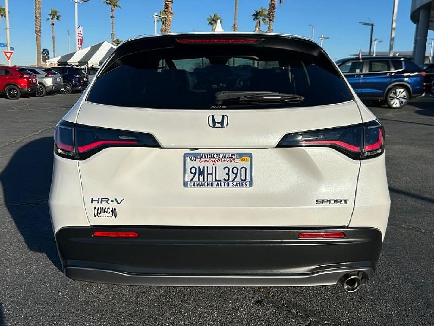2024 WHITE Honda HR-V (3CZRZ2H5XRM) with an 4-Cyl 2.0 Liter engine, Automatic CVT transmission, located at 412 Auto Vista Drive, Palmdale, 93551, (661) 945-0620, 34.592636, -118.136681 - Photo#7
