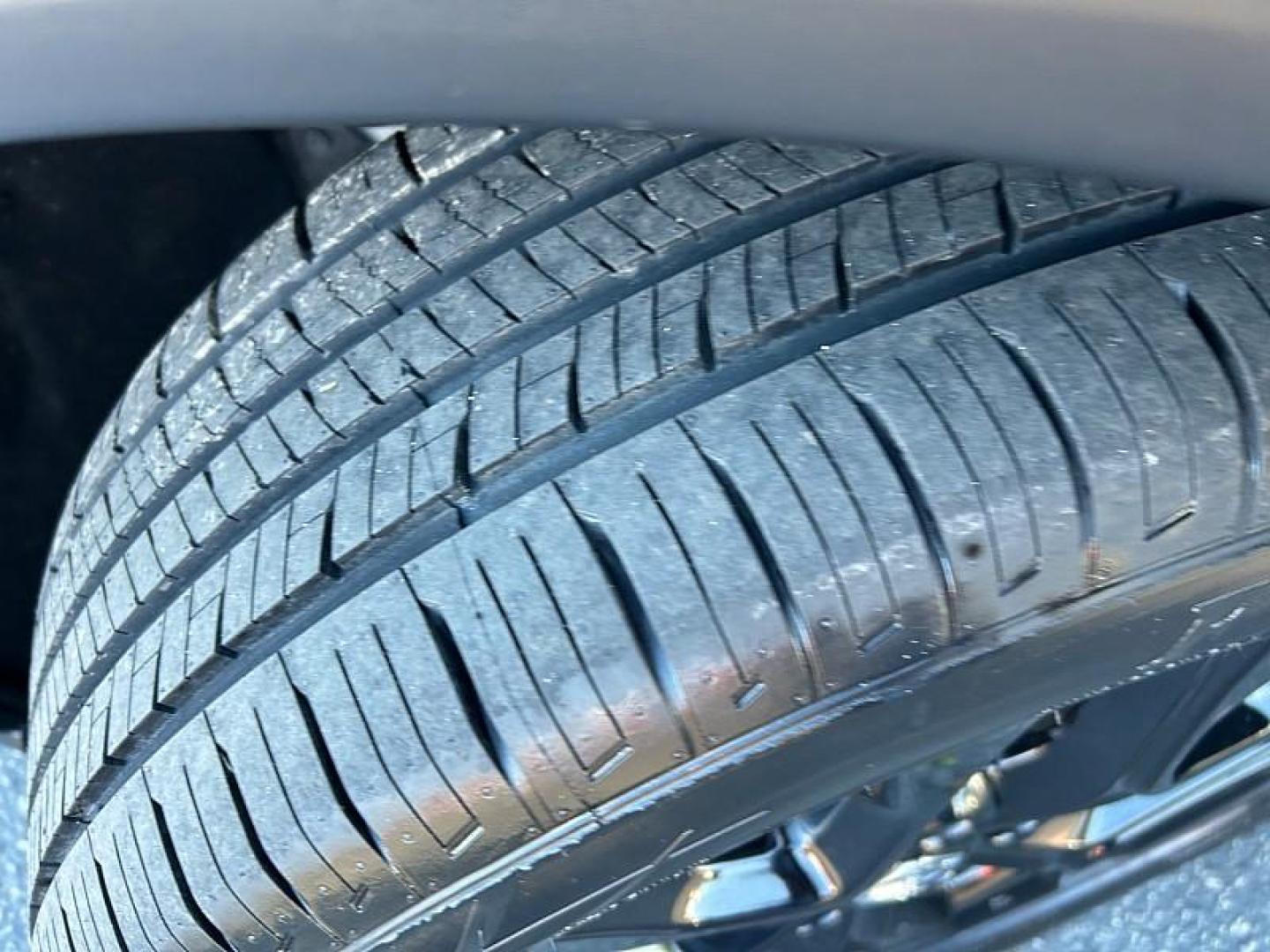 2024 WHITE Honda HR-V (3CZRZ2H5XRM) with an 4-Cyl 2.0 Liter engine, Automatic CVT transmission, located at 412 Auto Vista Drive, Palmdale, 93551, (661) 945-0620, 34.592636, -118.136681 - Photo#12