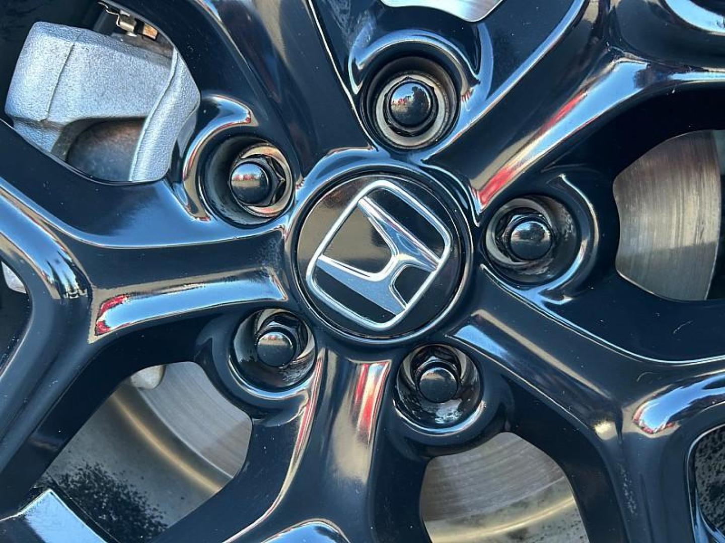 2024 WHITE Honda HR-V (3CZRZ2H5XRM) with an 4-Cyl 2.0 Liter engine, Automatic CVT transmission, located at 412 Auto Vista Drive, Palmdale, 93551, (661) 945-0620, 34.592636, -118.136681 - Photo#13