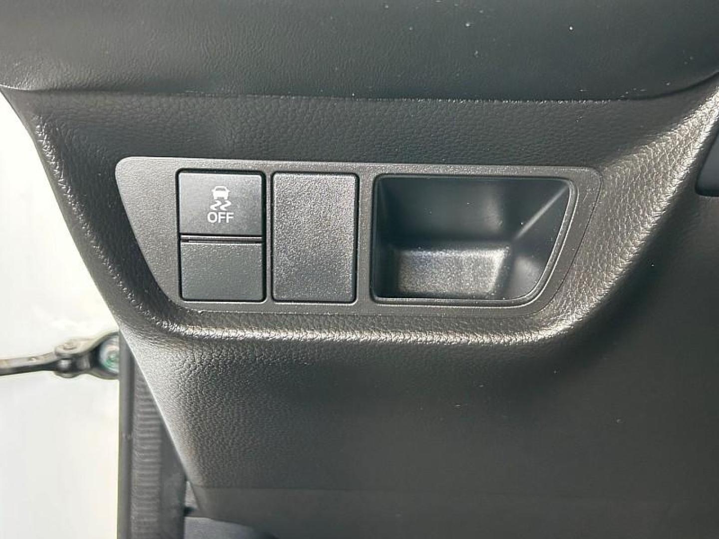 2024 WHITE Honda HR-V (3CZRZ2H5XRM) with an 4-Cyl 2.0 Liter engine, Automatic CVT transmission, located at 412 Auto Vista Drive, Palmdale, 93551, (661) 945-0620, 34.592636, -118.136681 - Photo#24