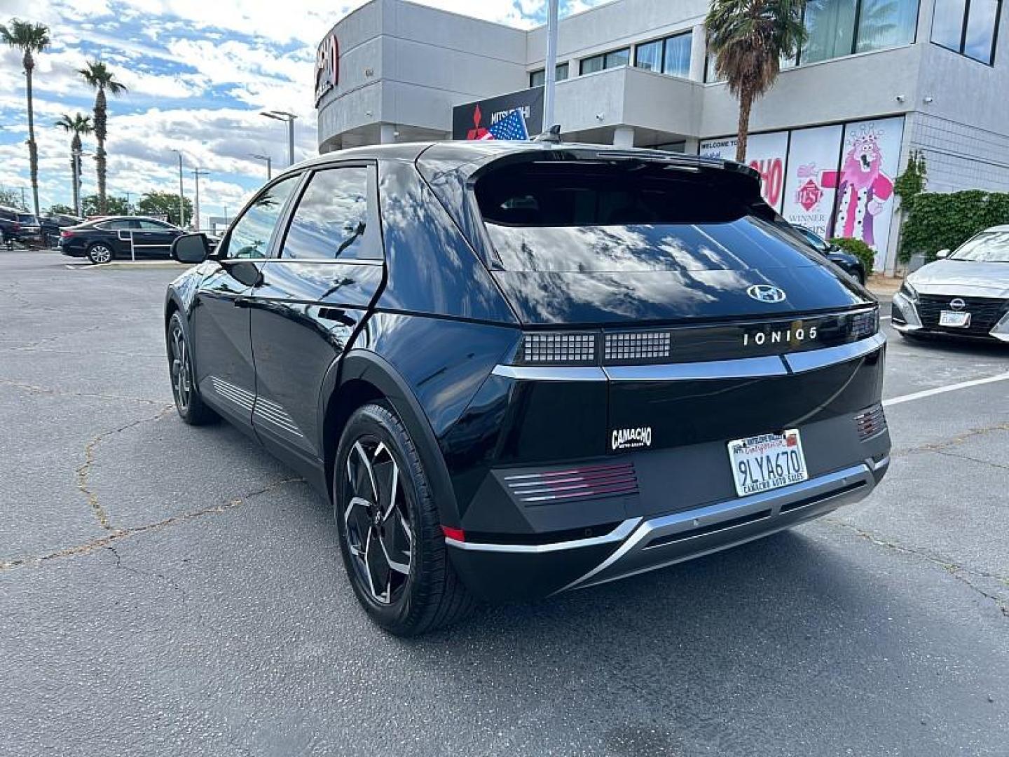 2024 BLACK Hyundai IONIQ 5 (KM8KN4DE6RU) with an 168 kW (225HP) Electric Motor engine, Single-speed Reduction Gear transmission, located at 412 Auto Vista Drive, Palmdale, 93551, (661) 945-0620, 34.592636, -118.136681 - Photo#4
