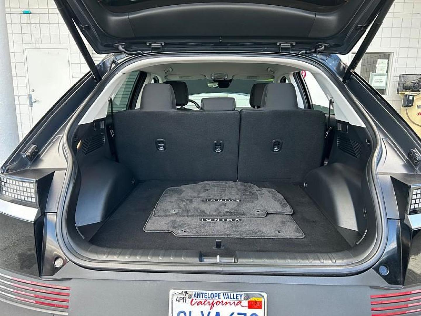 2024 BLACK Hyundai IONIQ 5 (KM8KN4DE6RU) with an 168 kW (225HP) Electric Motor engine, Single-speed Reduction Gear transmission, located at 412 Auto Vista Drive, Palmdale, 93551, (661) 945-0620, 34.592636, -118.136681 - Photo#21