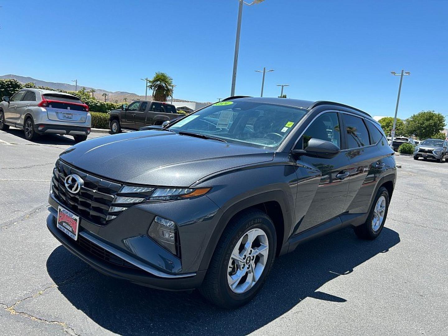 2024 Gray Hyundai Tucson (5NMJB3DEXRH) with an 4-Cyl 2.5 Liter engine, Automatic 8-Spd transmission, located at 412 Auto Vista Drive, Palmdale, 93551, (661) 945-0620, 34.592636, -118.136681 - Photo#7