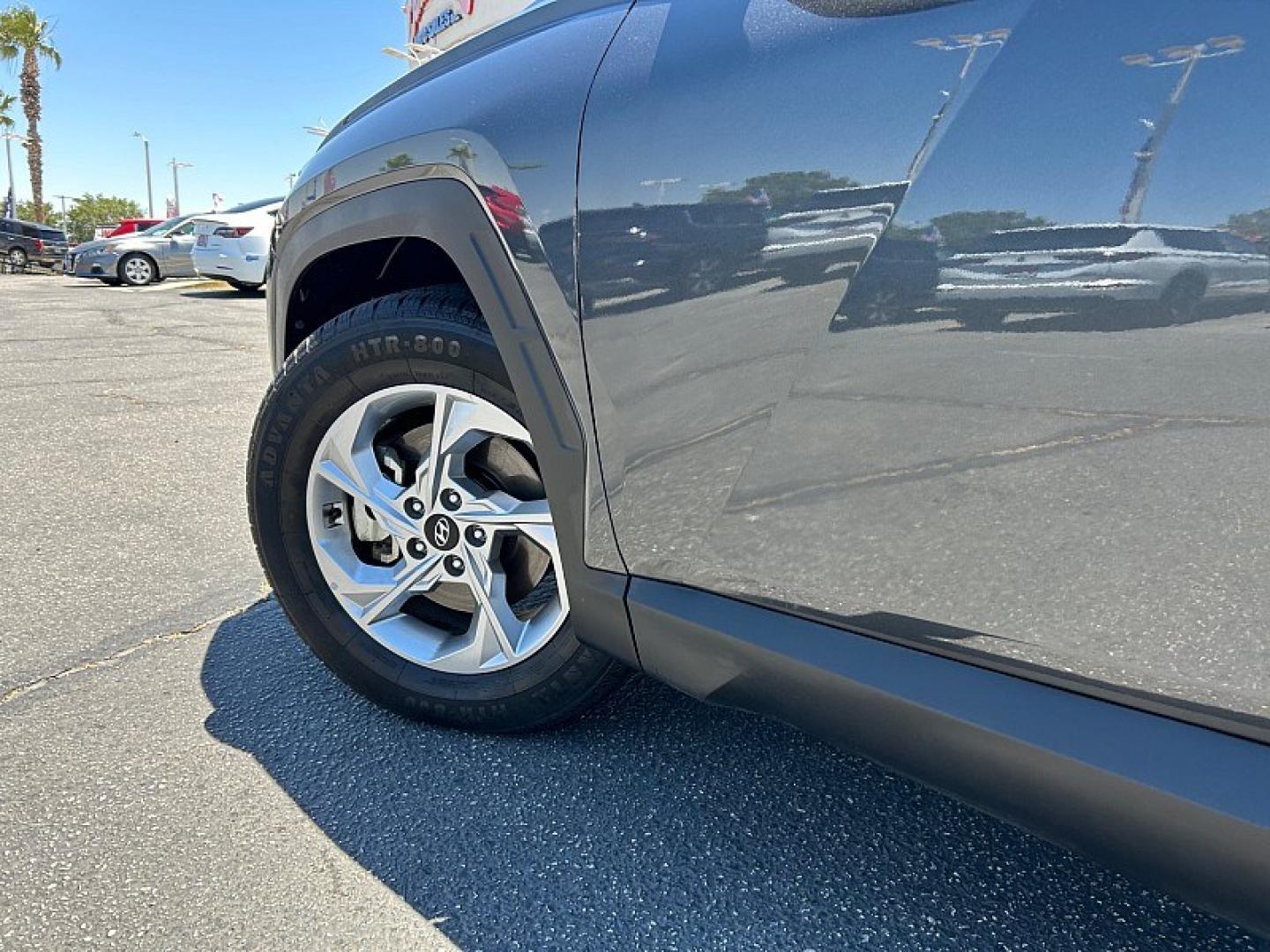 2024 Gray Hyundai Tucson (5NMJB3DEXRH) with an 4-Cyl 2.5 Liter engine, Automatic 8-Spd transmission, located at 412 Auto Vista Drive, Palmdale, 93551, (661) 945-0620, 34.592636, -118.136681 - Photo#10