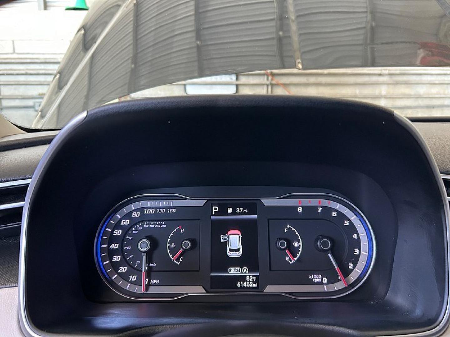 2024 Gray Hyundai Tucson (5NMJB3DEXRH) with an 4-Cyl 2.5 Liter engine, Automatic 8-Spd transmission, located at 412 Auto Vista Drive, Palmdale, 93551, (661) 945-0620, 34.592636, -118.136681 - Photo#26
