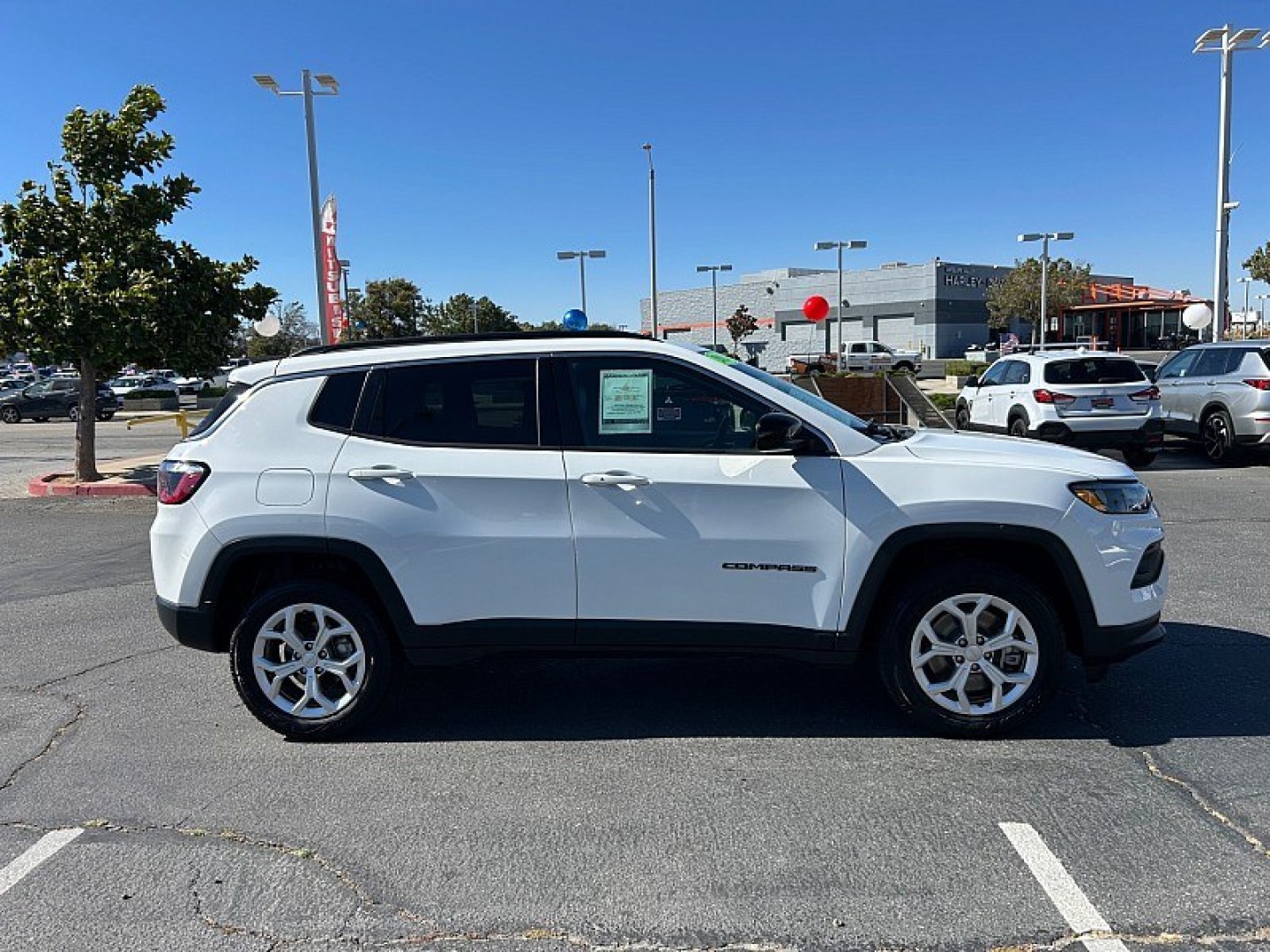 2024 White Jeep Compass (3C4NJDBN8RT) with an 4-Cyl Turbo 2.0 Liter engine, Automatic 8-Spd transmission, located at 412 Auto Vista Drive, Palmdale, 93551, (661) 945-0620, 34.592636, -118.136681- Photo#2
