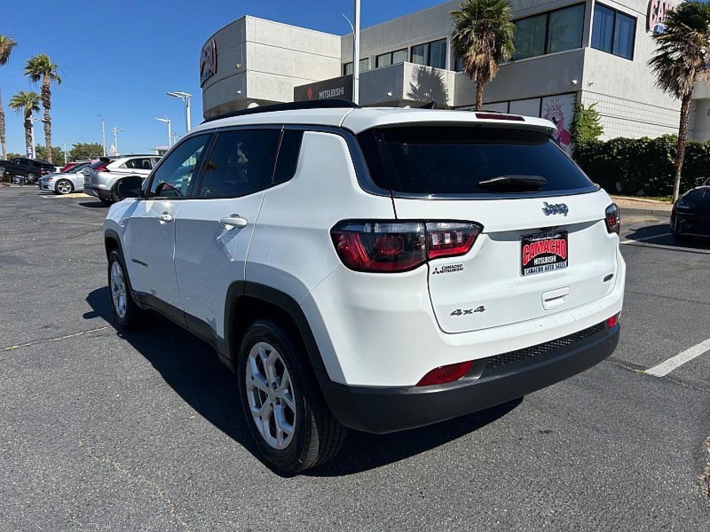 2024 White Jeep Compass (3C4NJDBN8RT) with an 4-Cyl Turbo 2.0 Liter engine, Automatic 8-Spd transmission, located at 412 Auto Vista Drive, Palmdale, 93551, (661) 945-0620, 34.592636, -118.136681- Photo#5
