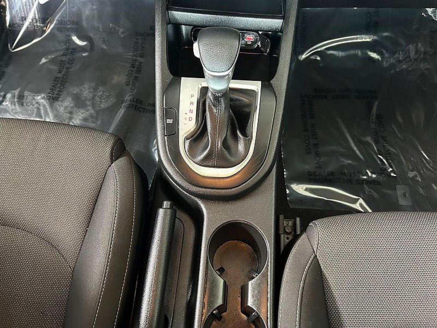 2024 WHITE Kia Forte (3KPF24AD9RE) with an 4-Cyl 2.0 Liter engine, Automatic IVT transmission, located at 412 Auto Vista Drive, Palmdale, 93551, (661) 945-0620, 34.592636, -118.136681- Photo#17