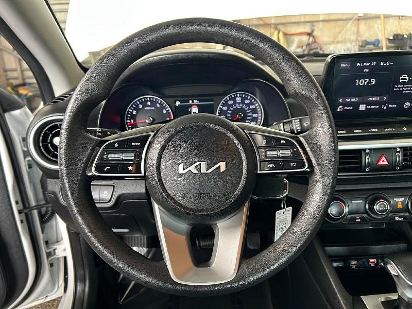 2024 WHITE Kia Forte (3KPF24AD9RE) with an 4-Cyl 2.0 Liter engine, Automatic IVT transmission, located at 412 Auto Vista Drive, Palmdale, 93551, (661) 945-0620, 34.592636, -118.136681- Photo#20