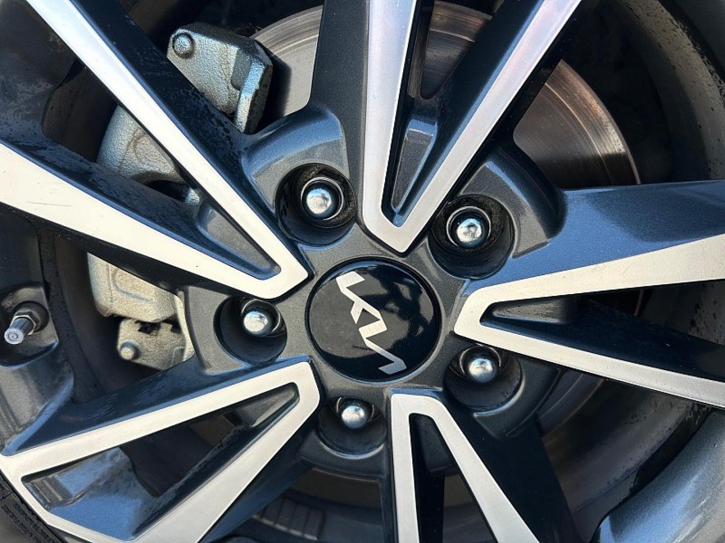 2024 BLACK Kia Forte (3KPF24AD3RE) with an 4-Cyl 2.0 Liter engine, Automatic IVT transmission, located at 412 Auto Vista Drive, Palmdale, 93551, (661) 945-0620, 34.592636, -118.136681 - Photo#14