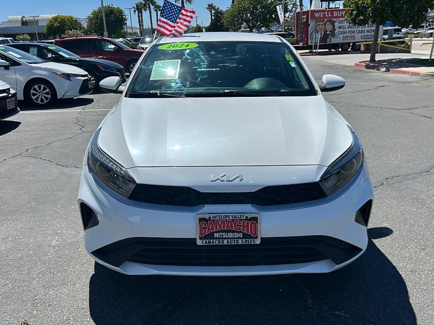 2024 White Kia Forte (3KPF24AD9RE) with an 4-Cyl 2.0 Liter engine, Automatic IVT transmission, located at 412 Auto Vista Drive, Palmdale, 93551, (661) 945-0620, 34.592636, -118.136681- Photo#1