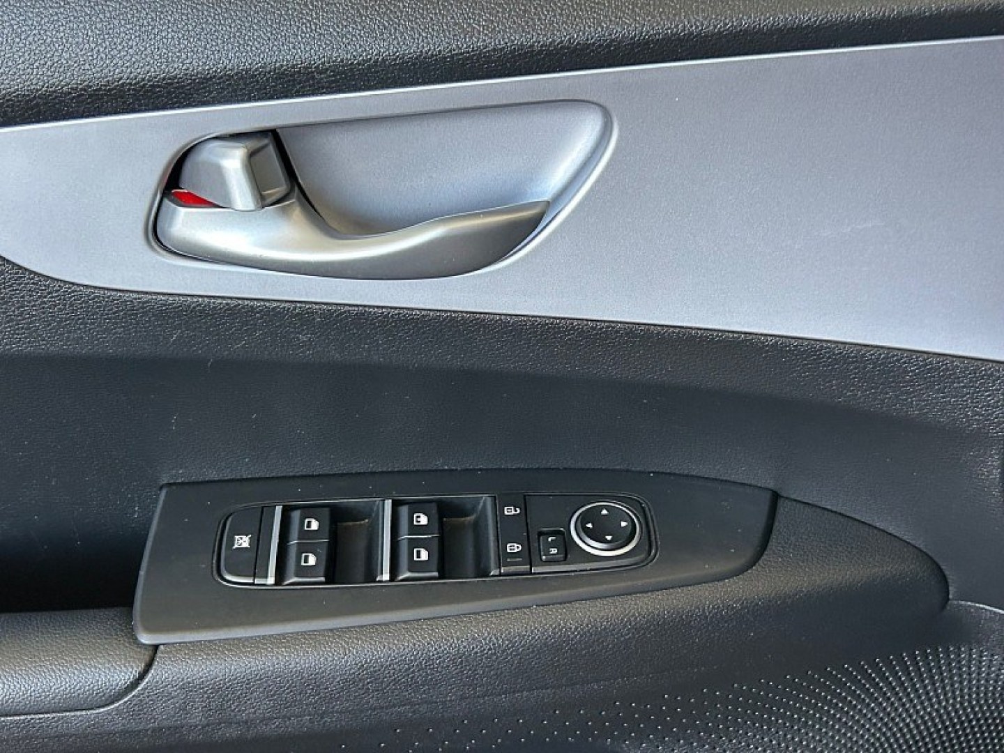 2024 Gray Kia Forte (3KPF24AD0RE) with an 4-Cyl 2.0 Liter engine, Automatic IVT transmission, located at 412 Auto Vista Drive, Palmdale, 93551, (661) 945-0620, 34.592636, -118.136681- Photo#28